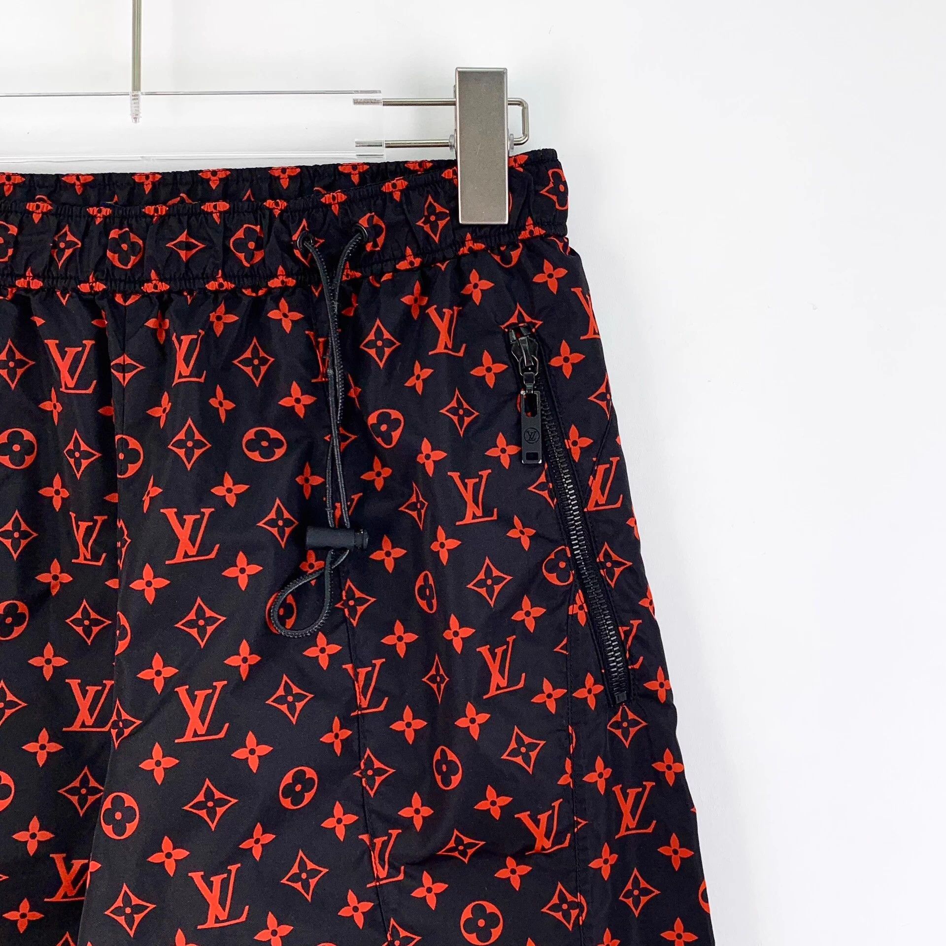Louis Vuitton LW0433 Louis Vuitton Monogram Deep Red Casual Trousers Size 24" / US 00 / IT 34 - 3 Thumbnail