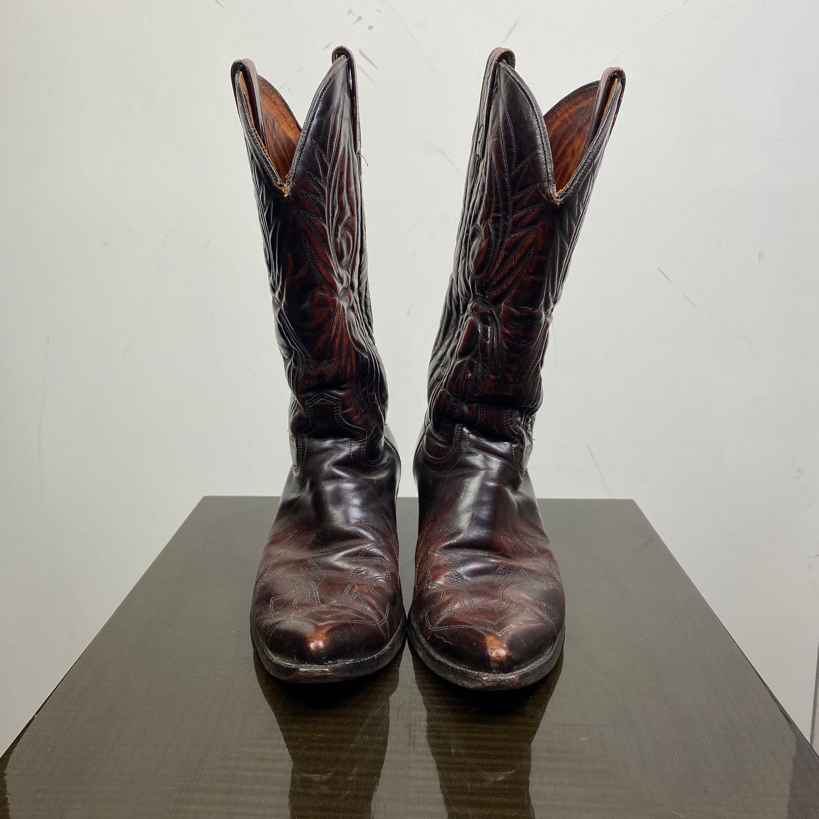 Cowboy Equipment × Vintage VTG J. Chisholm Burgundy Leather Western Cowboy Boots 8 EE Size US 8 / EU 41 - 2 Thumbnail