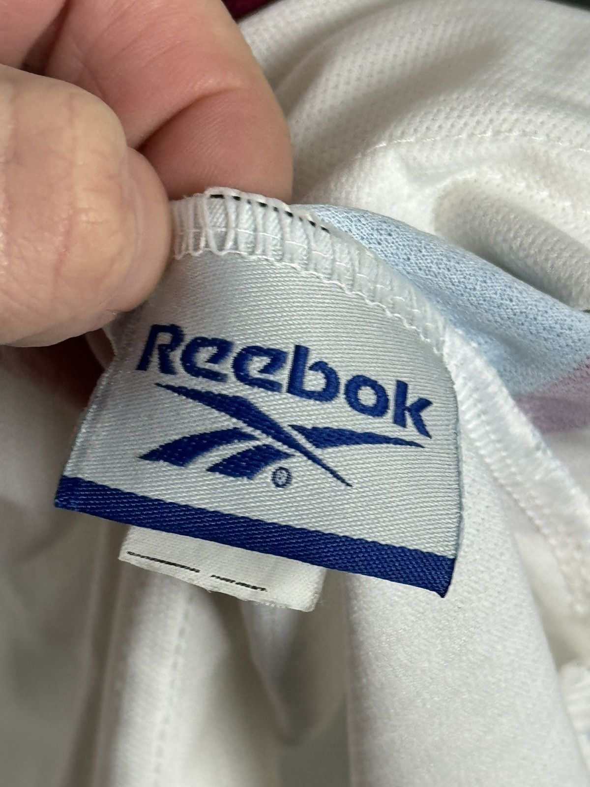 Reebok Aston Villa 99/00 Away Football Jersey Size US L / EU 52-54 / 3 - 14 Thumbnail