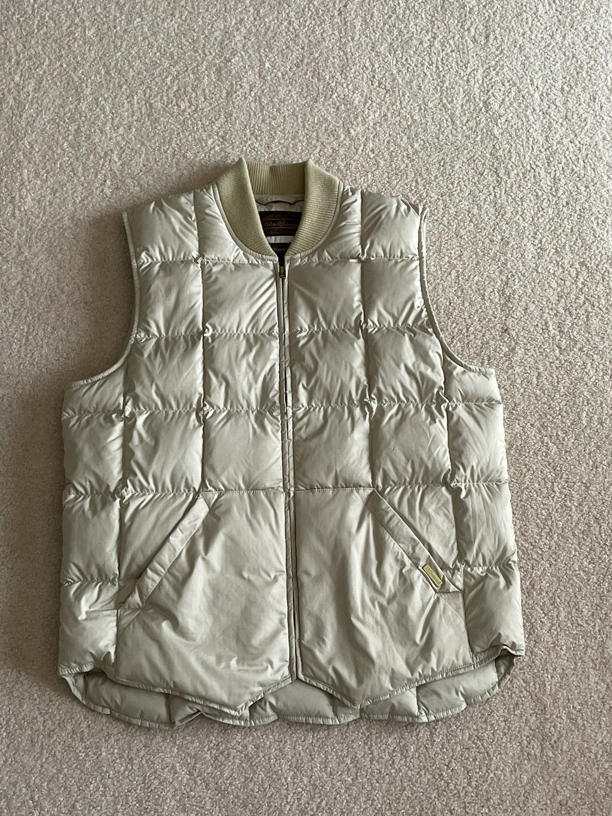 image of Eddie Bauer Padded Vest Size Medium in Beige, Men's