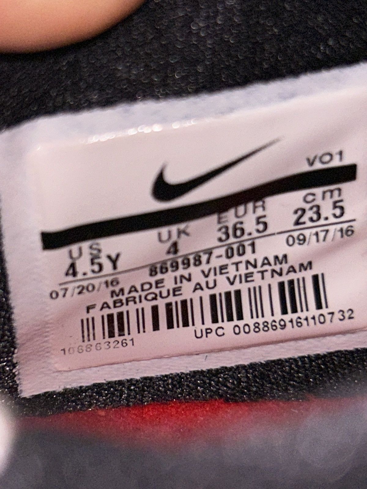 Nike Nike Kobe AD GS Black White 869987-001 size 4.5y Size US 5 / EU 37 - 10 Thumbnail