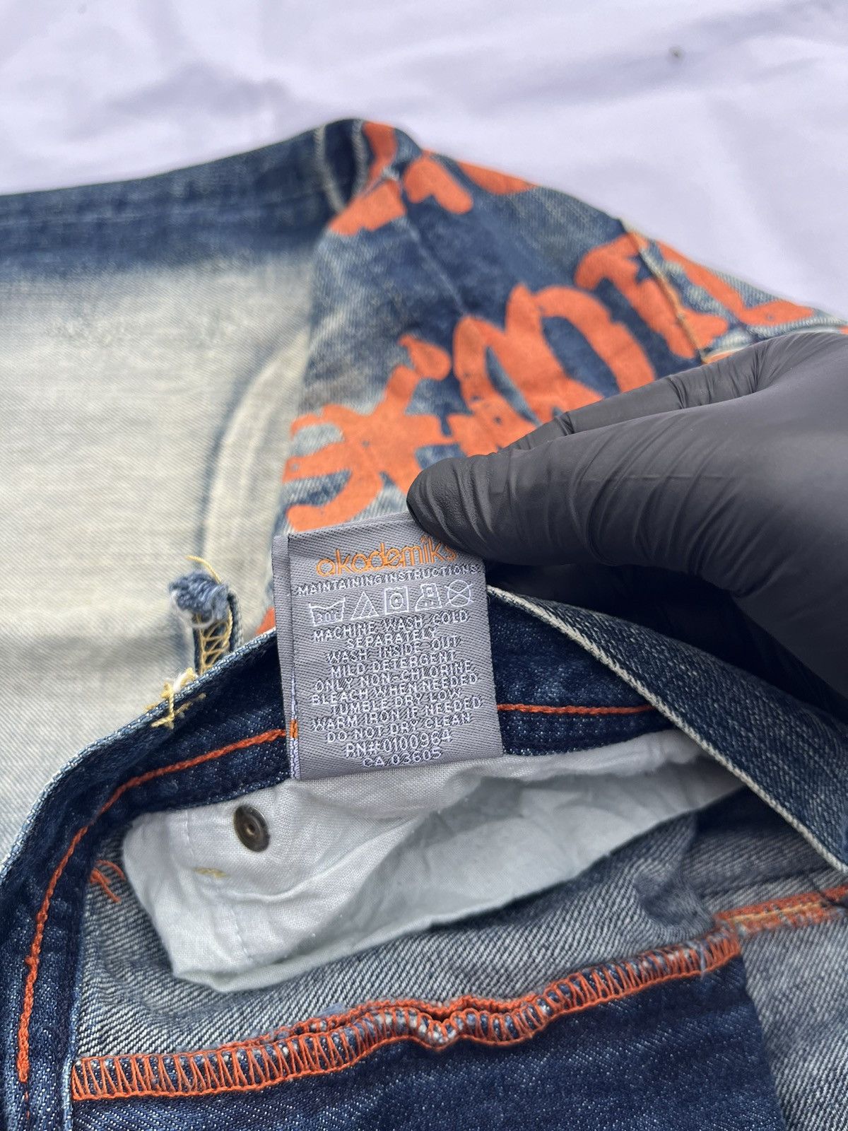 Japanese Brand Y2K Style Faded Jorts Pants Graff by Akademiks Size US 38 / EU 54 - 8 Thumbnail