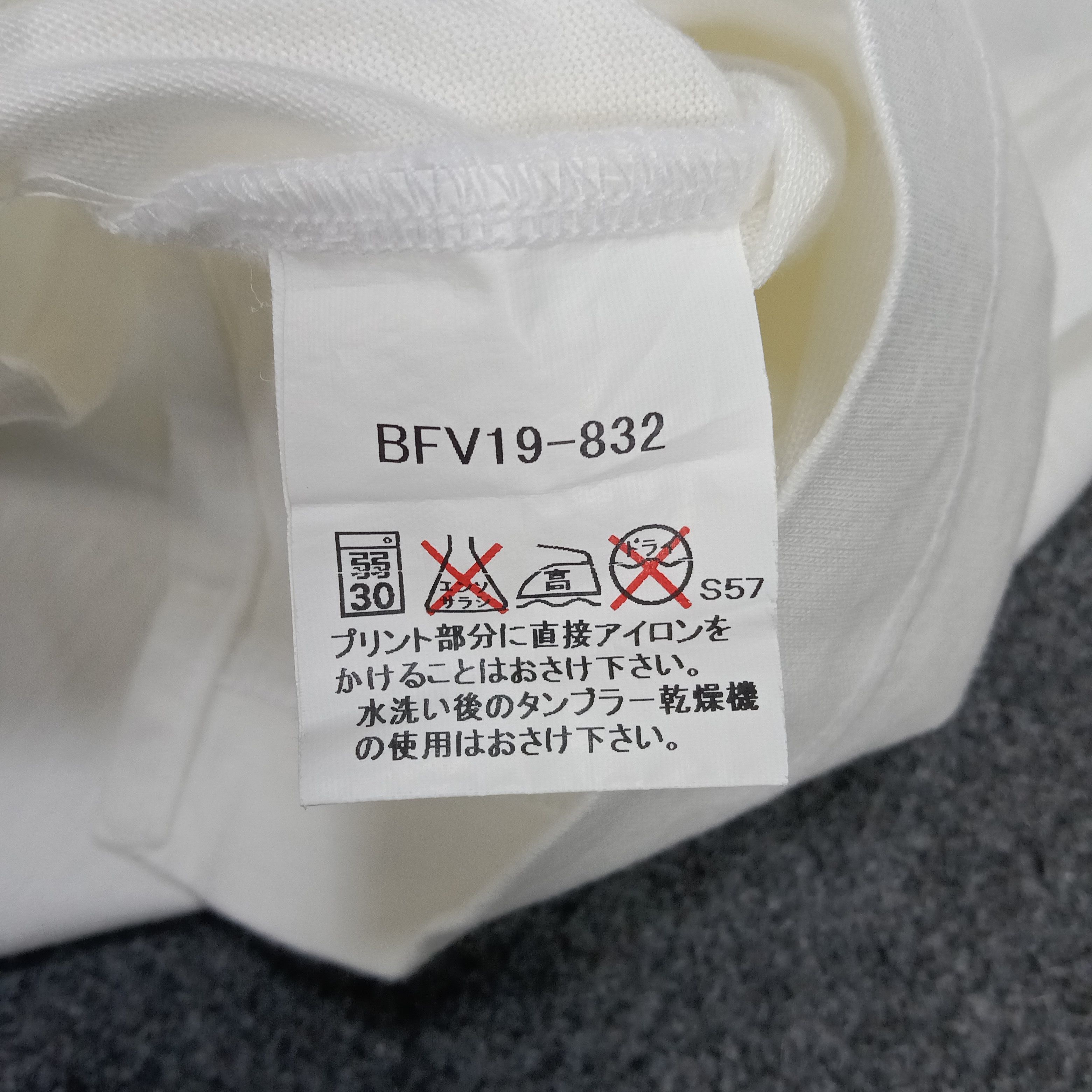 Burberry × Vintage Burberry London Italian Brand Tshirt Size US L / EU 52-54 / 3 - 5 Thumbnail