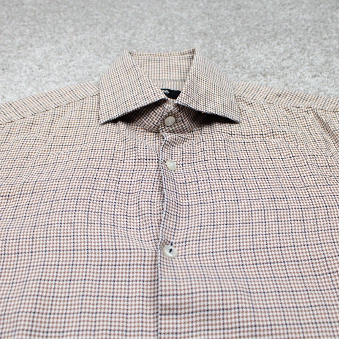 Hugo Boss HUGO BOSS Dress Shirt Mens 15 32/33 Brown White Cotton L/S Button Collar Check 21 in Chest Size 40R - 5 Thumbnail