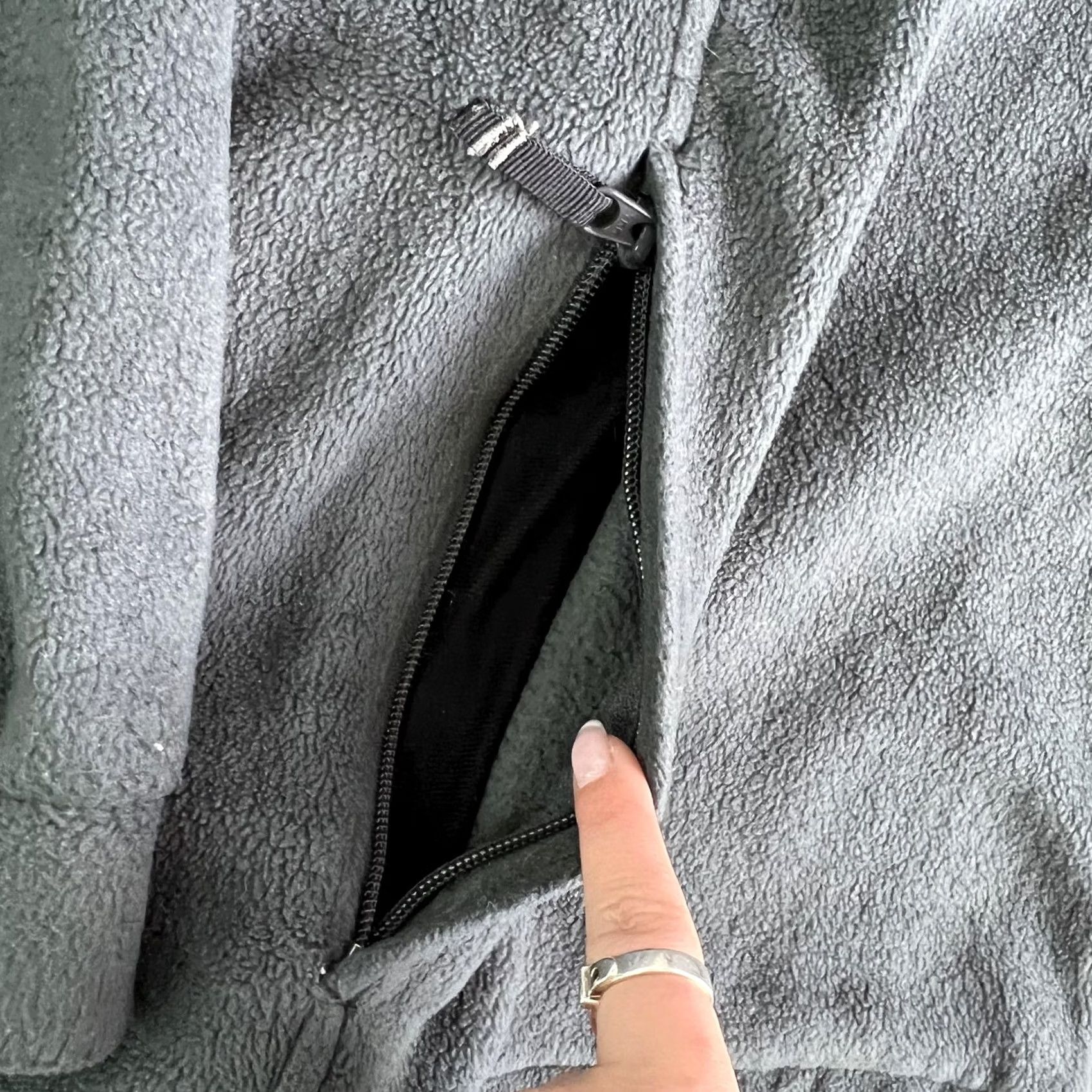 Vintage Columbia Jacket Mens 2XL Gray Fleece Full Zip Stand Collar Pockets Outdoor Warm - Windbreaker Casual, Zip, Embroidered Logo, Regular Fit, 2XL Mens Size US XXL / EU 58 / 5 - 3 Thumbnail