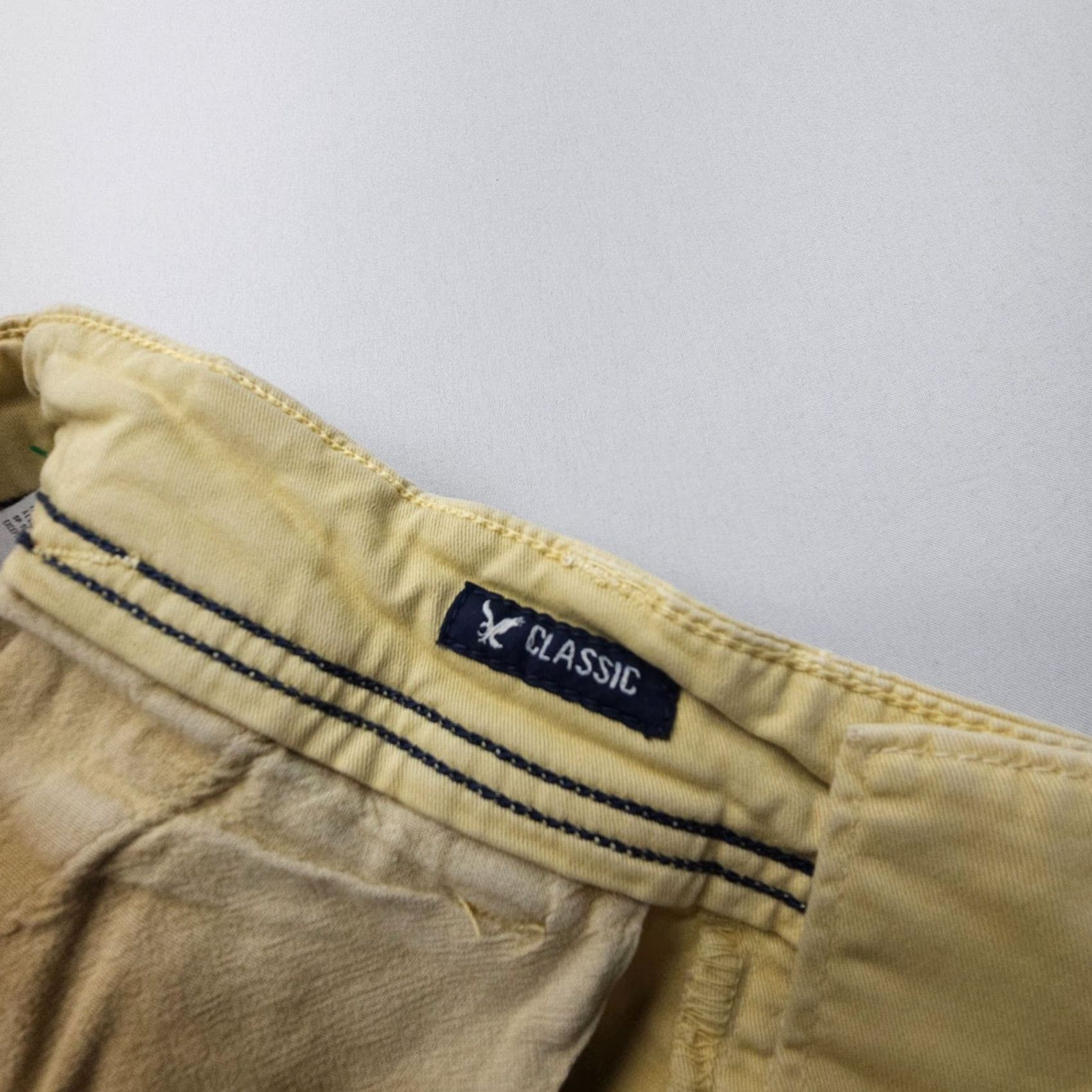 American Eagle Outfitters American Eagle Outfitters Cargo Shorts Mens 31 Yellow Pockets Twill Cargo Short MENS Regular 31 Yellow Size US 31 - 3 Thumbnail