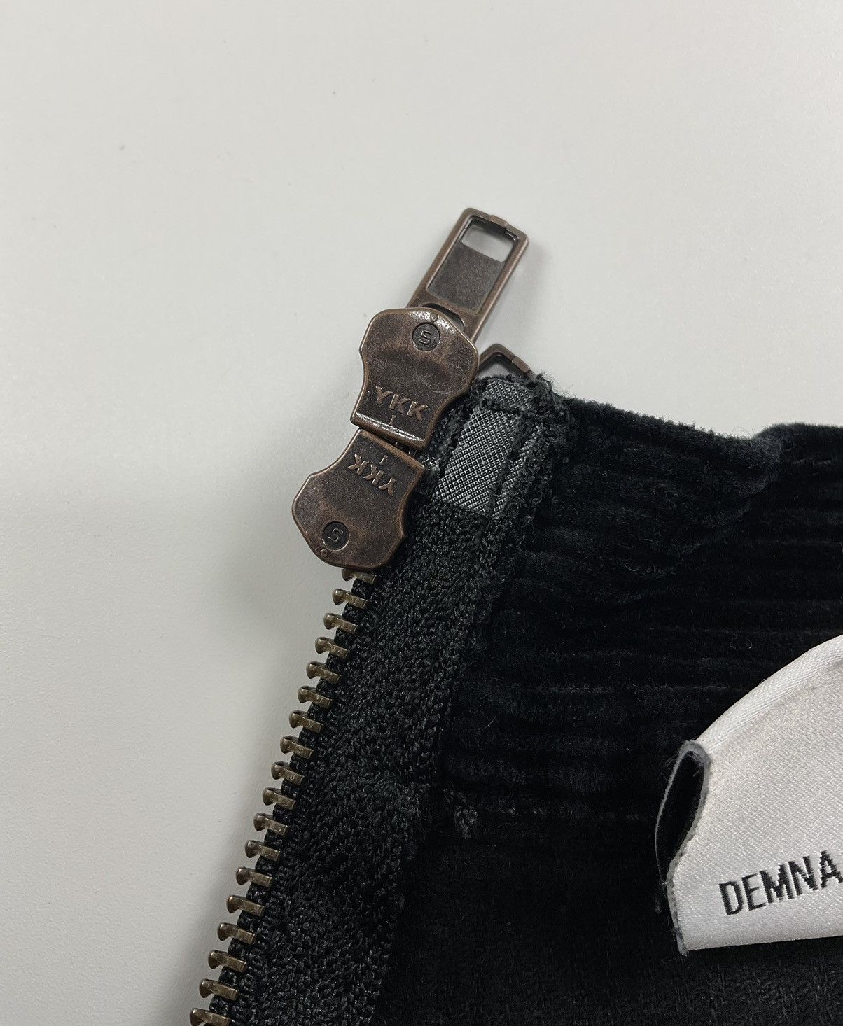 Vetements Vetements x Levis S/S'17 Reconstructed Zip Pants Size 26" / US 2 / IT 38 - 11 Thumbnail