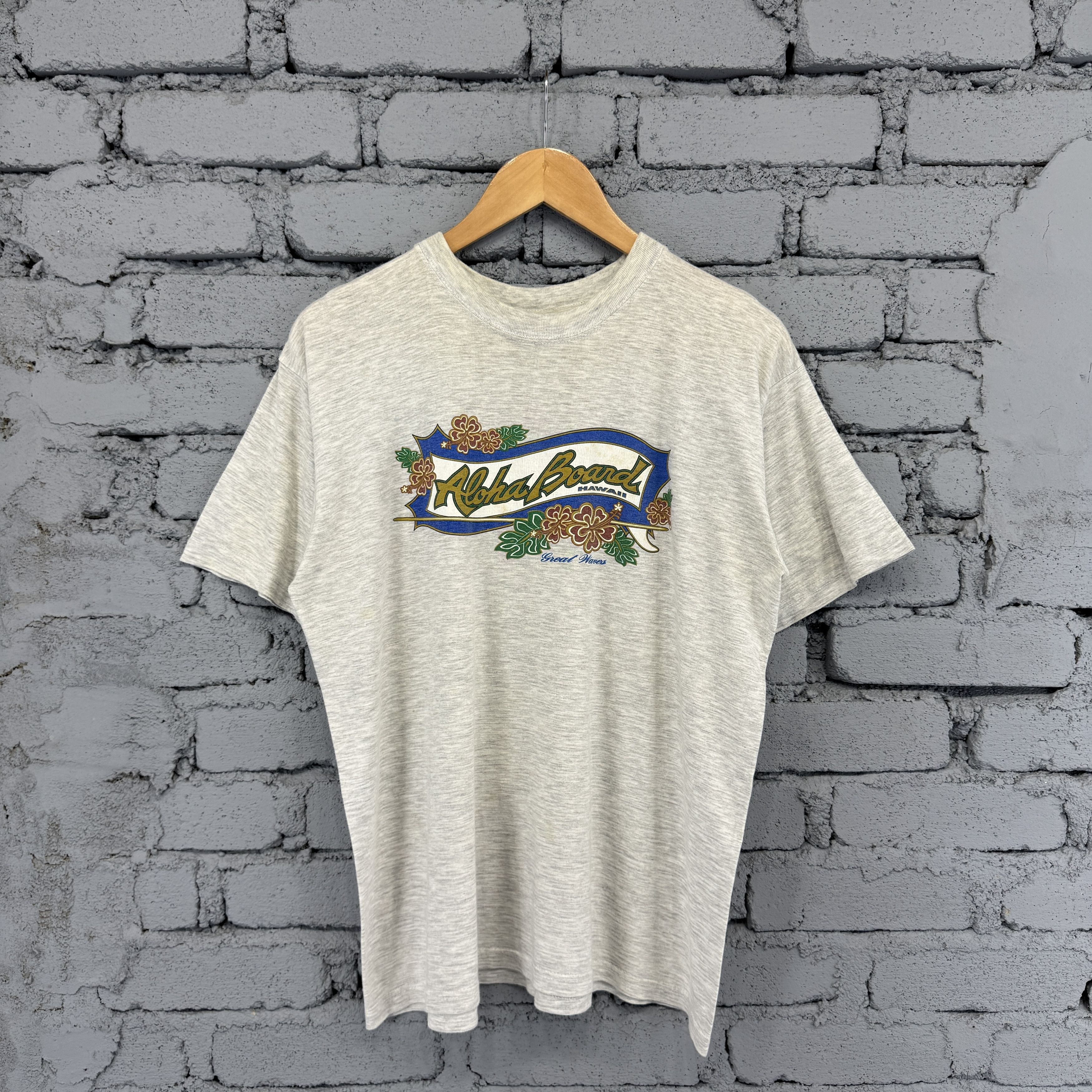 Vintage Vintage 90s Aloha Board Hawaii Shop Tshirt Surfing Size US M / EU 48-50 / 2 - 1 Thumbnail