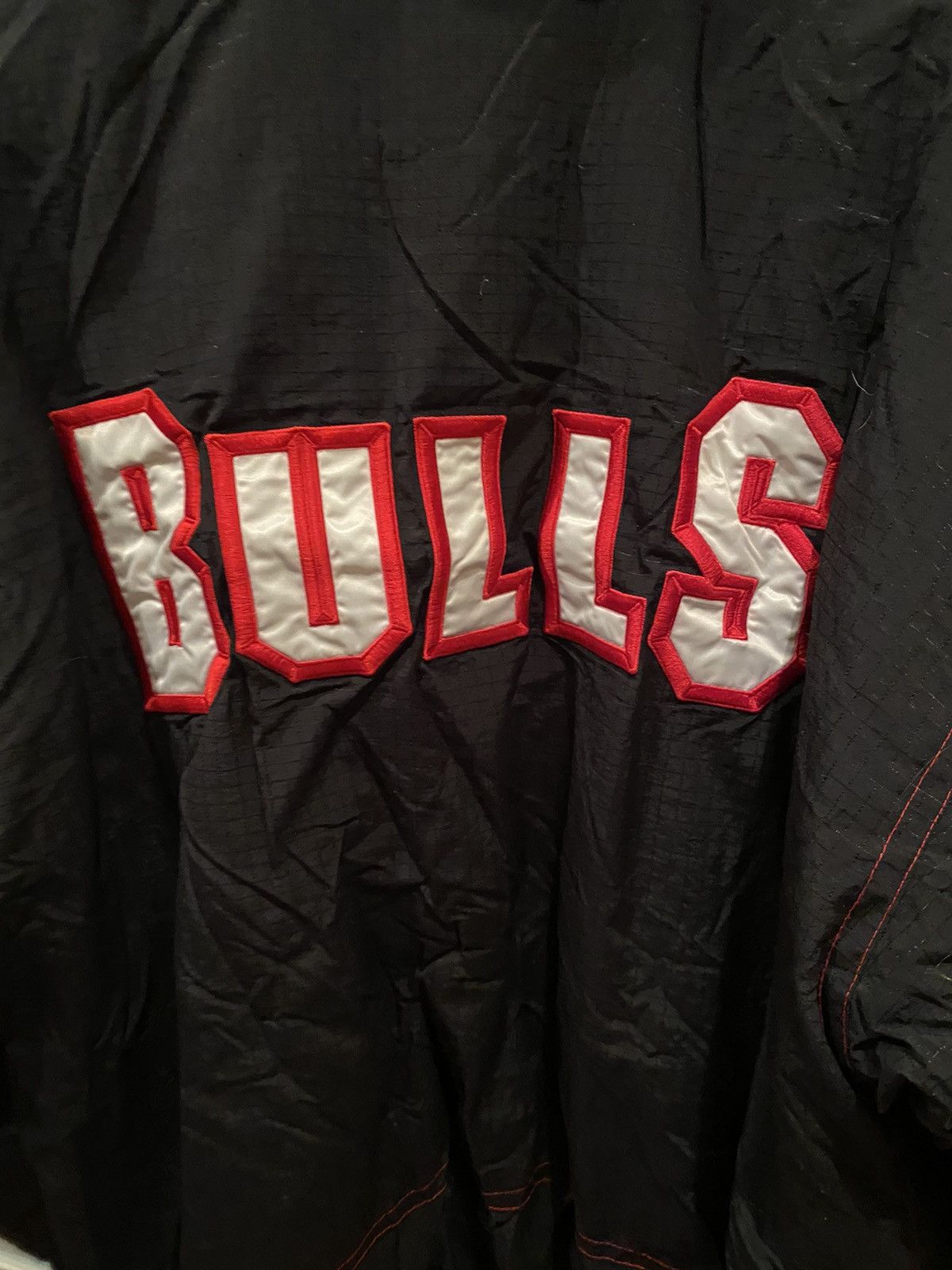 Champion Jacket champion Chicago bulls size L Size US L / EU 52-54 / 3 - 7 Thumbnail