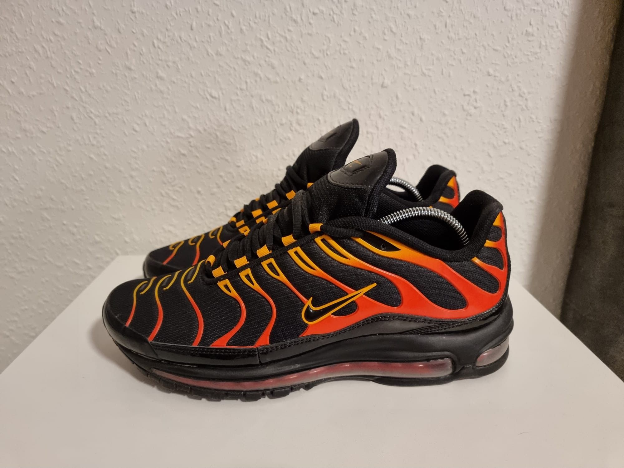 Nike Nike Air Max Plus TN 97 Black Shock Orange 2018 44.5 | Grailed