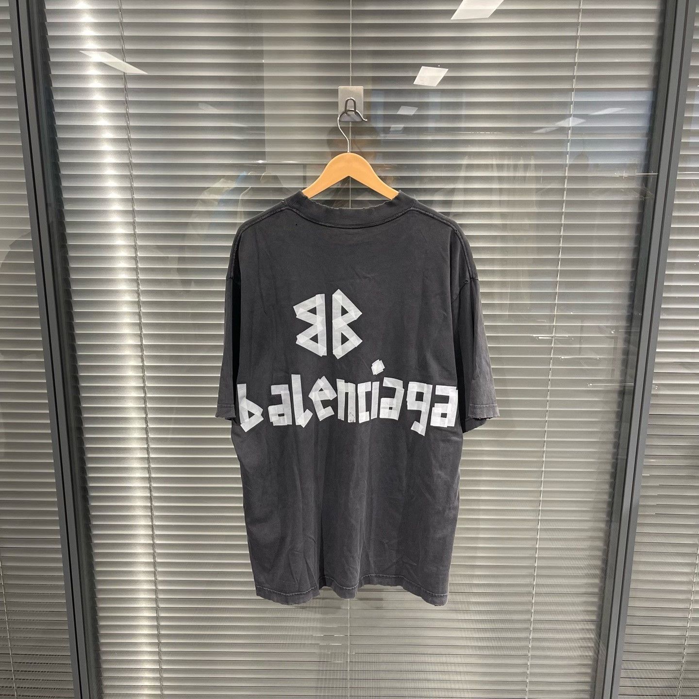Balenciaga Balenciaga Classic Logo Oversized T-Shirt Black Size US S / EU 44-46 / 1 - 2 Thumbnail