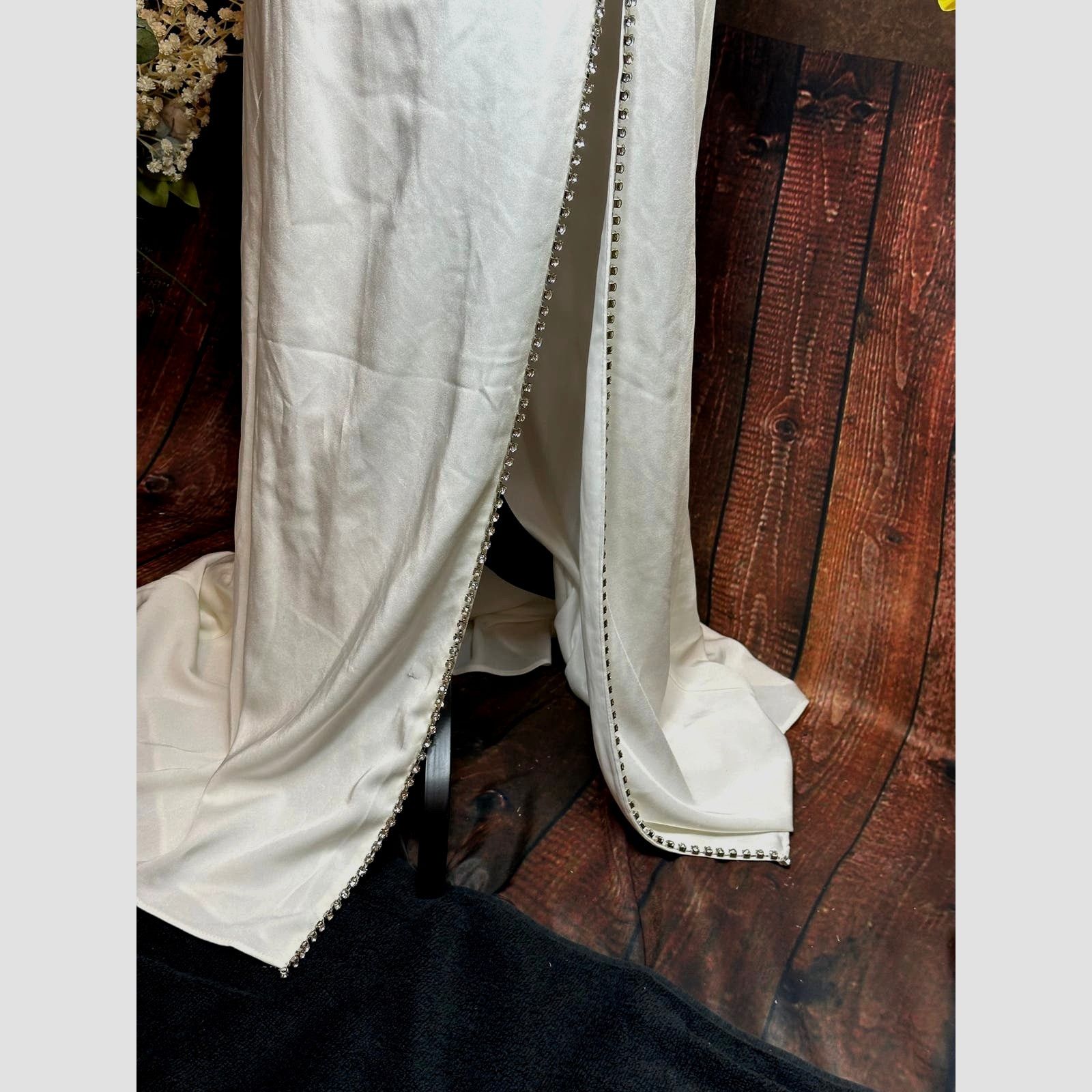 Other Mac Duggal Sweetheart Evening Gown Rhinestone Accent White 2 Size XS / US 0-2 / IT 36-38 - 11 Thumbnail