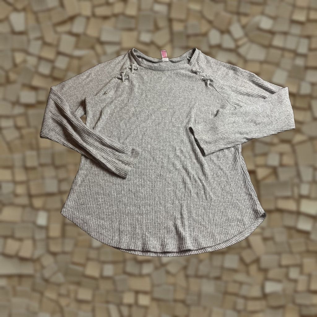 Vintage VINTAGE: No Boundaries Sweater Women's Size XL (15-17) Gray Round Neck Long Sleeve Size XL / US 12-14 / IT 48-50 - 1 Thumbnail