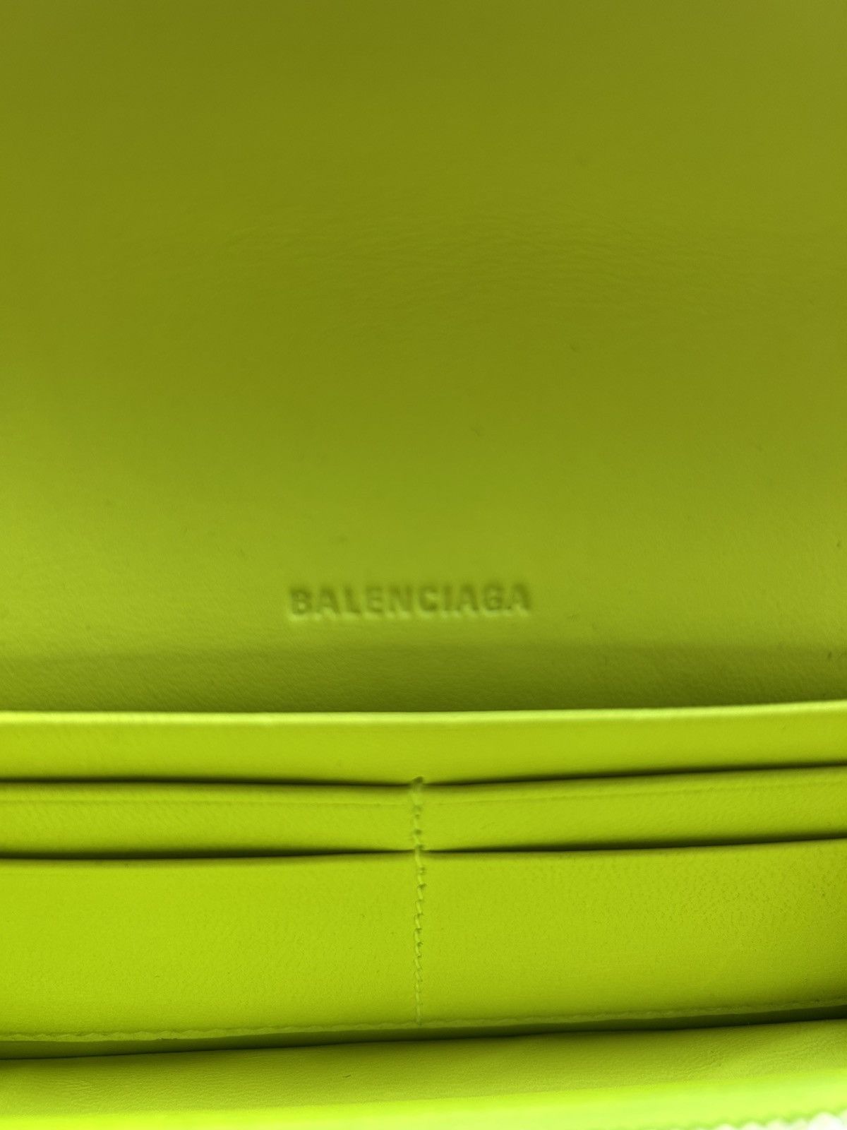 Balenciaga Balenciaga Gossip Wallet Bag Lime Green 100% Authentic Size ONE SIZE - 6 Thumbnail