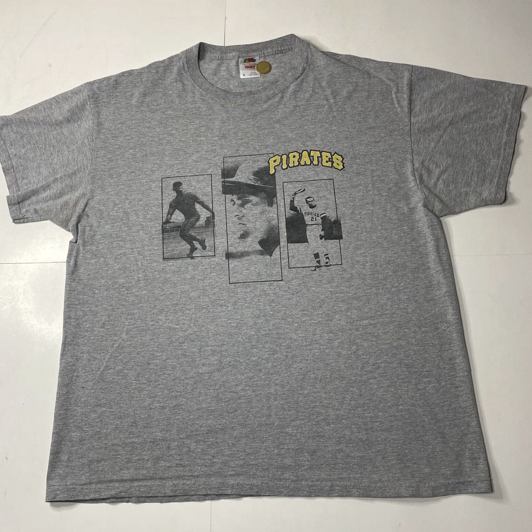 Fruit Of The Loom VINTAGE 90’s T Shirt XL Pirates MLB Roberto Clemente Baseball Fruit of the Loom Gray Men Short Sleeve Crew Neck Regular Size US XL / EU 56 / 4 - 4 Thumbnail