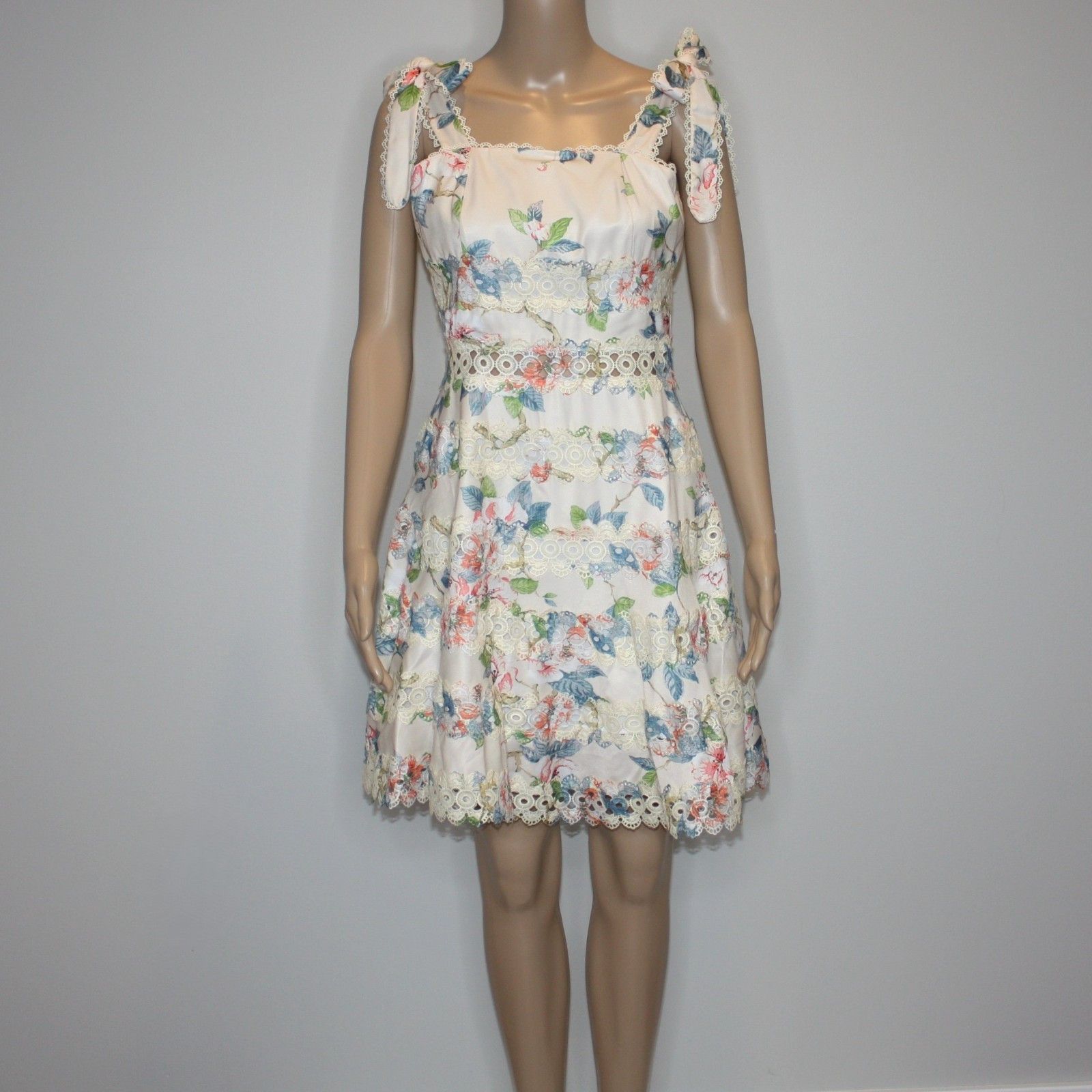 Other Goodnight Macaroon 'Dolly' Crochet Tied Straps Floral Dress Size L / US 10 / IT 46 - 2 Thumbnail