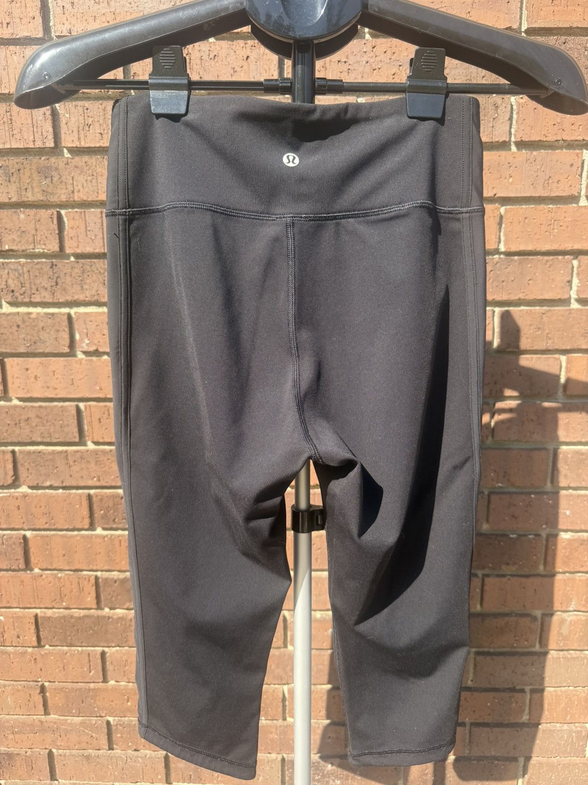 Lululemon Lululemon Align High-Rise Cropped Leggings Black LW6AD8S Size 28" / US 6 / IT 42 - 6 Thumbnail