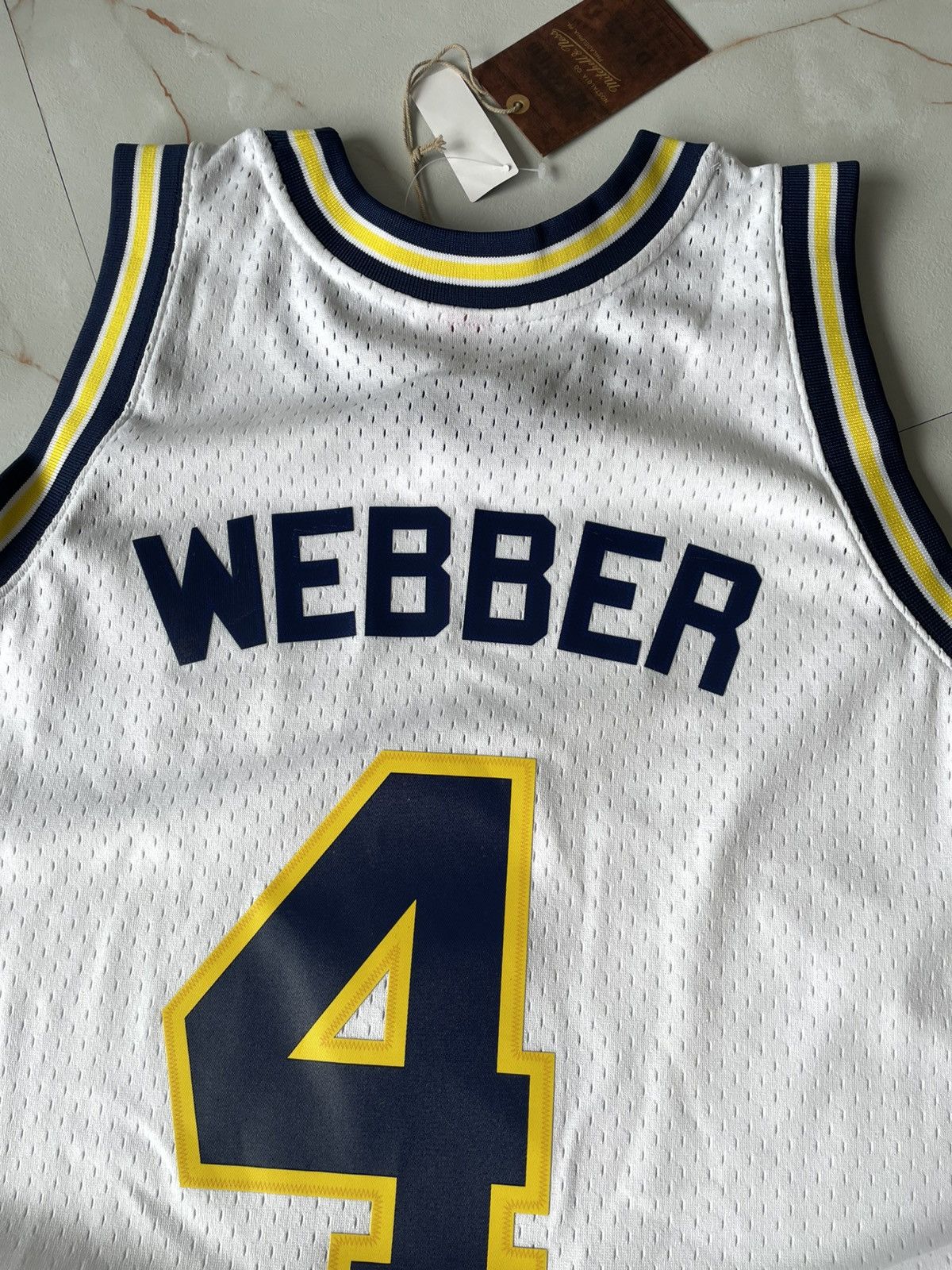 Mitchell & Ness Mitchell & Ness Michigan Chris Webber Jersey Size US L / EU 52-54 / 3 - 9 Thumbnail