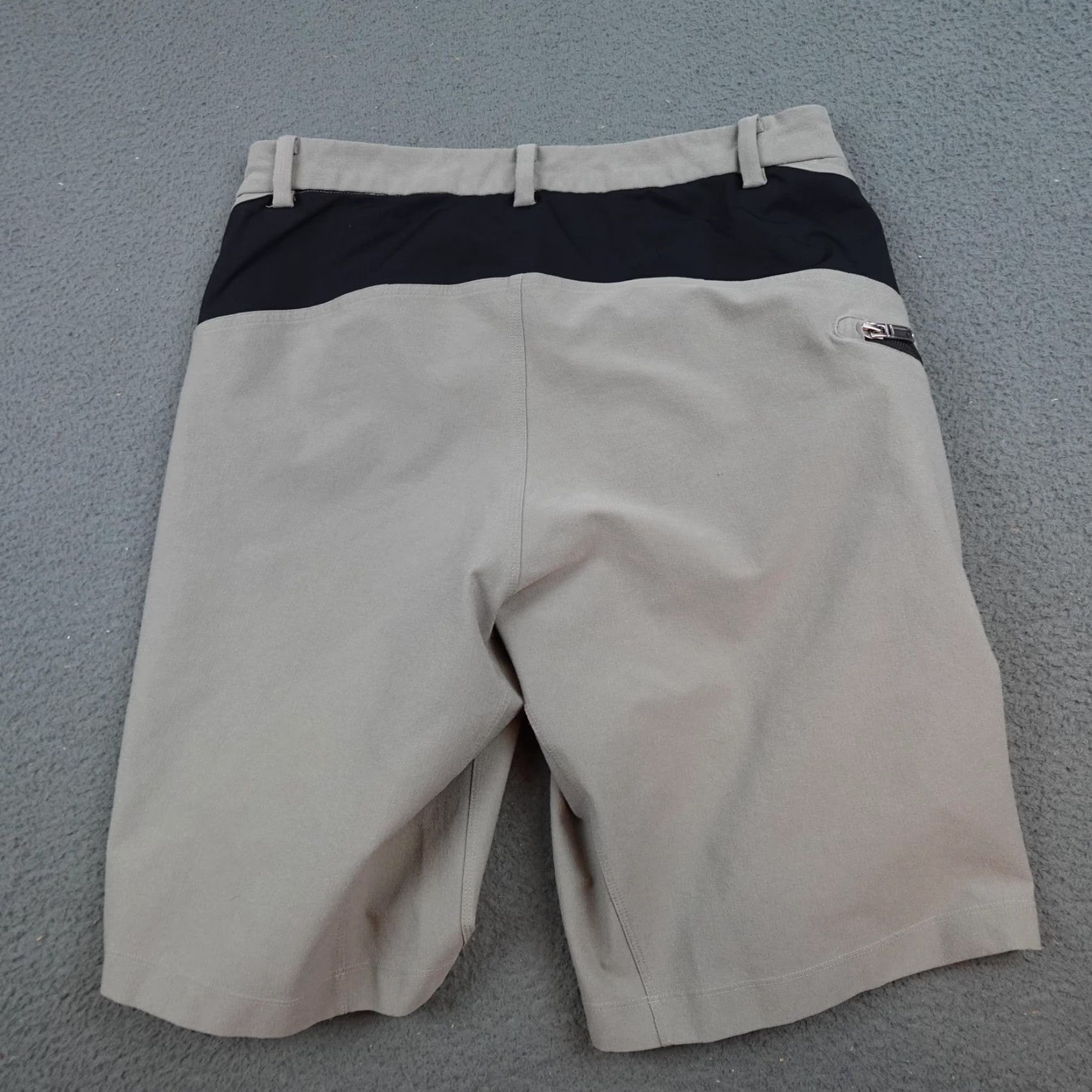 Lululemon Lululemon Shorts Mens 30 Chino Hiking Golf Activewear Beige Stretch 9in Inseam Size US 30 / EU 46 - 4 Thumbnail