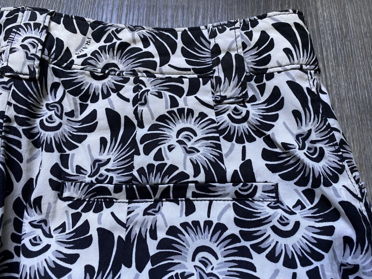 Prada Womens Prada 2016 Full Printed Floral Print Stretch Trousers Size 27" / US 4 / IT 40 - 24 Thumbnail