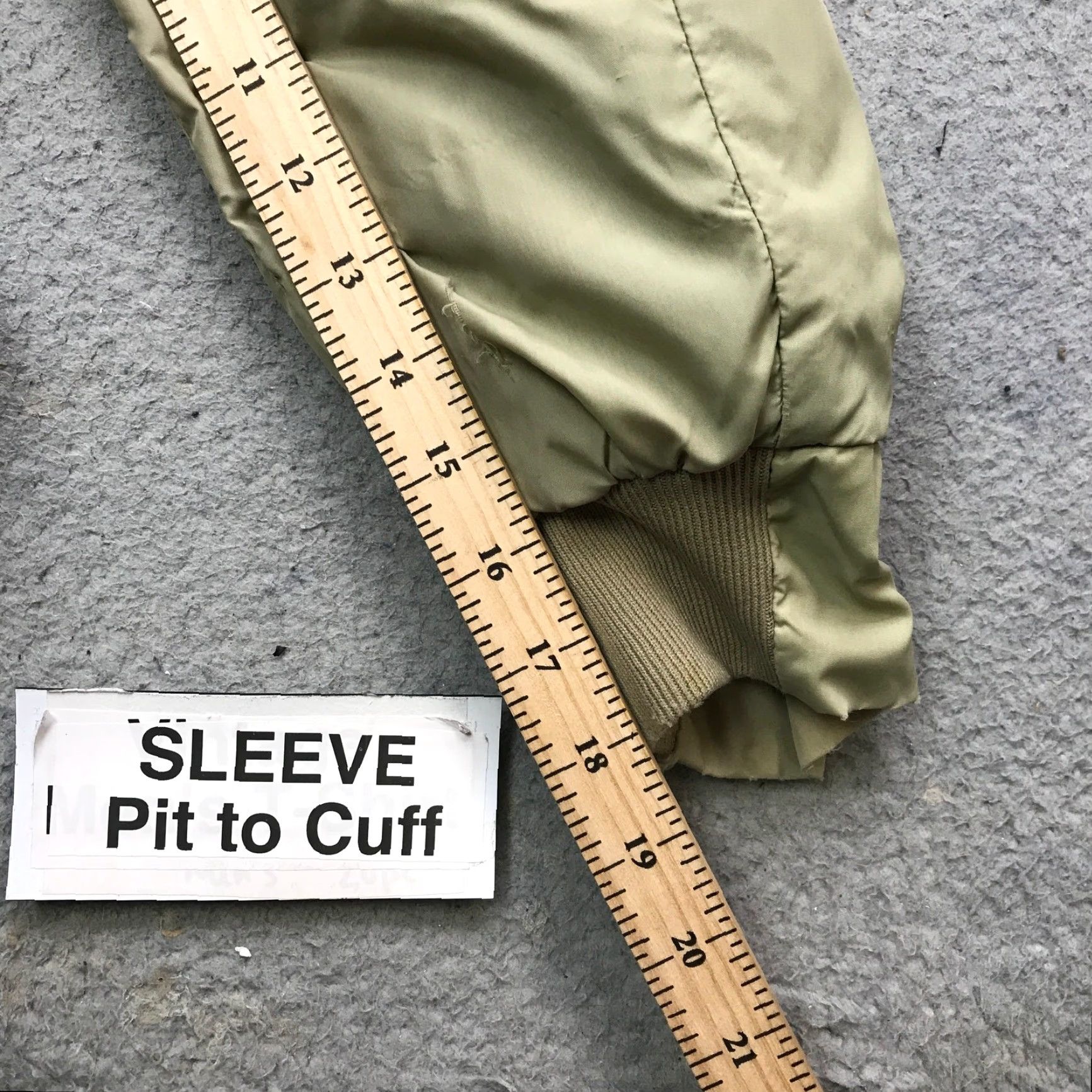 Walls VINTAGE Walls Blizzard Pruf Parka Jacket Mens M Green Down Puffer Coat Long Zip Fur Trim 80s Workwear Casual Size US M / EU 48-50 / 2 - 7 Thumbnail