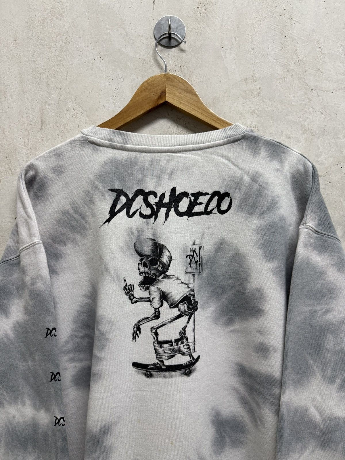 DC 2000s DCShoe Co USA Skate Baggy Sweatshirt Size US M / EU 48-50 / 2 - 2 Thumbnail