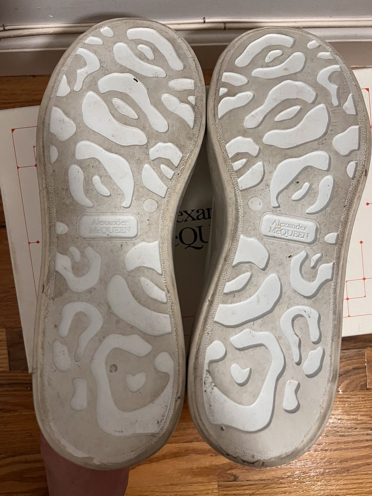 Alexander McQueen Alexander McQueen Larry - Dipped Band White / Ivory Size US 12 / EU 45 - 3 Thumbnail