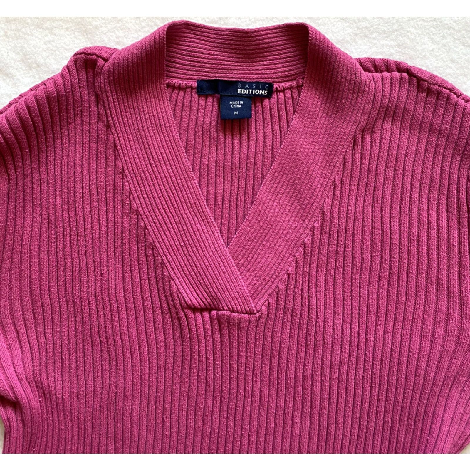 Basic Editions Basic Editions Sweater Women's Medium Magenta V-Neck Ribbed Knit Slim Pullover Long Sleeve Holiday Autumn/Winter Party/Cocktail Shirt? Size M / US 6-8 / IT 42-44 - 3 Thumbnail