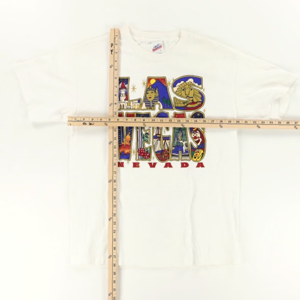 Vintage VINTAGE Hinas Las Vegas Graphic Solid T-Shirt White Men's M Size US M / EU 48-50 / 2 - 3 Thumbnail