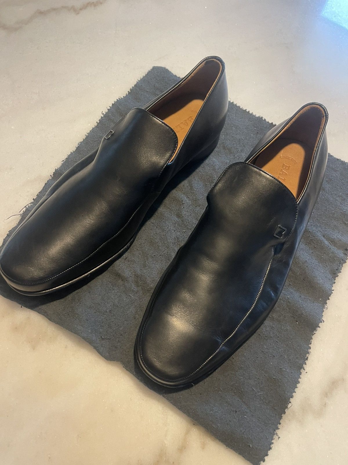Bally Bally mens Havana black shoe 9 made in italy Size US 9 / EU 42 - 12 Thumbnail