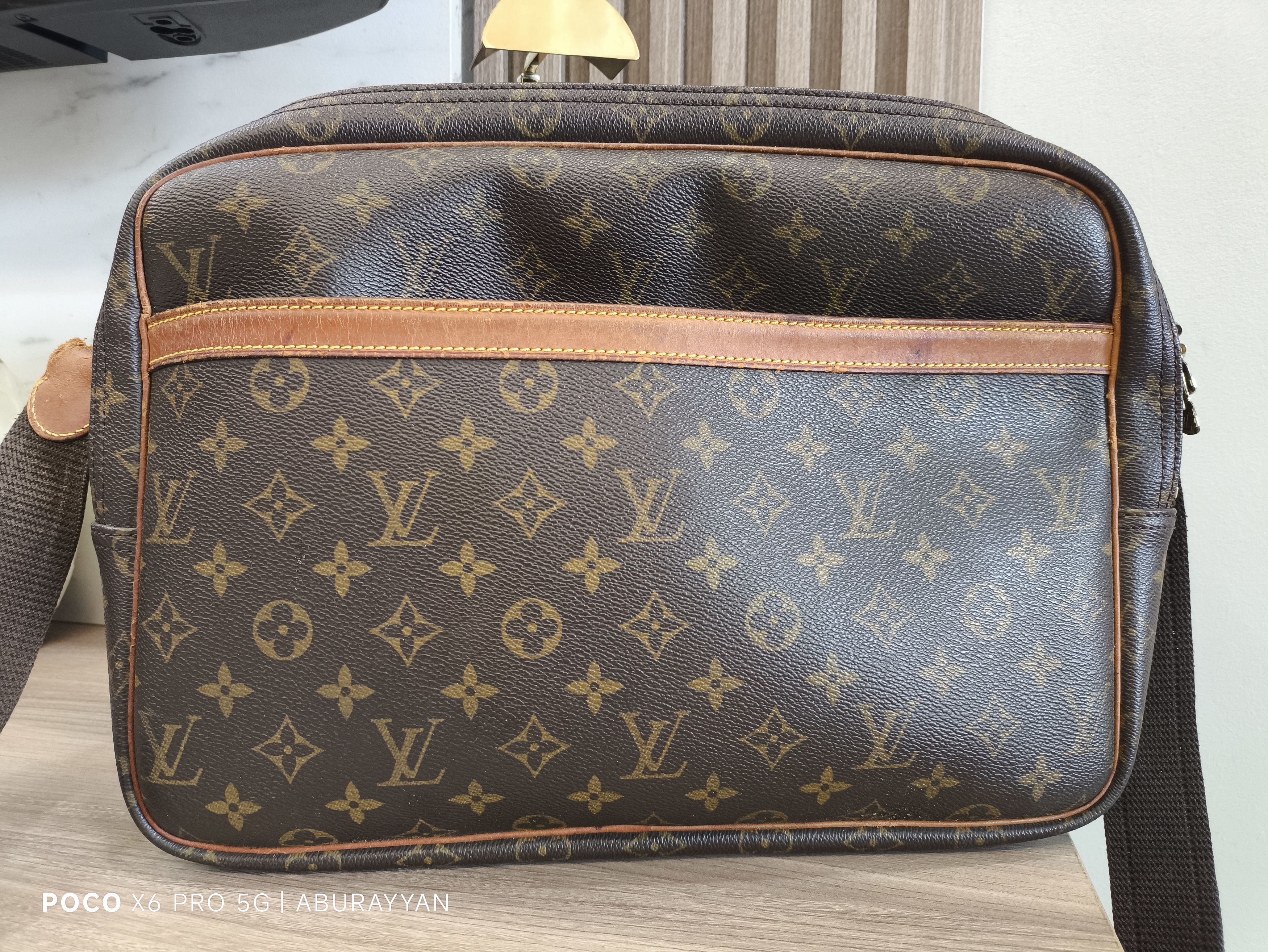 Louis Vuitton Louis Vuitton Monogram GM Reporter Messenger Bag Size ONE SIZE - 2 Thumbnail