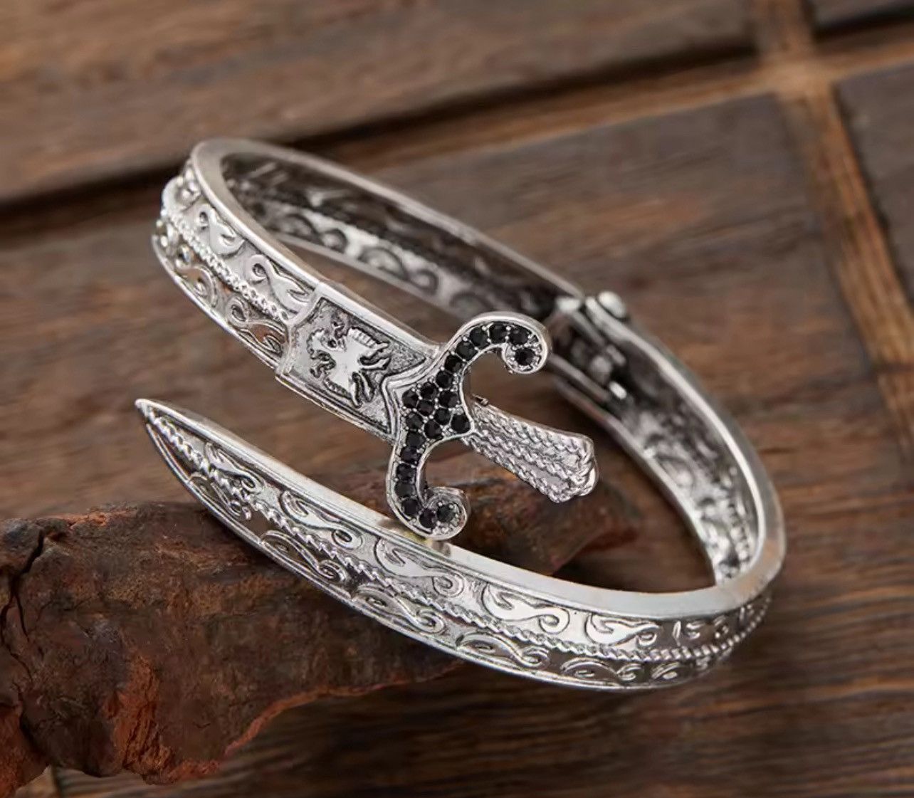 Jewelry Style Sword🗡️ Bracelet Size ONE SIZE - 2 Thumbnail