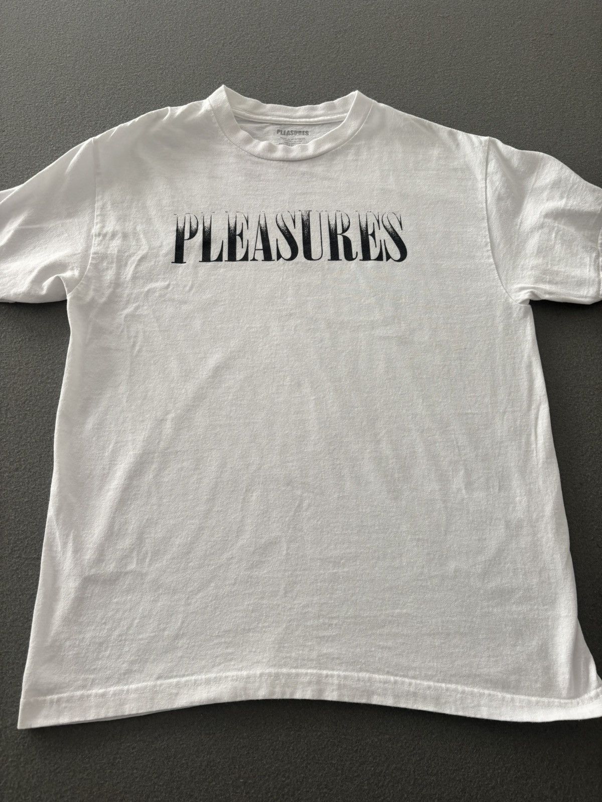 Pleasures PLEASURES white tee Size US M / EU 48-50 / 2 - 1 Thumbnail