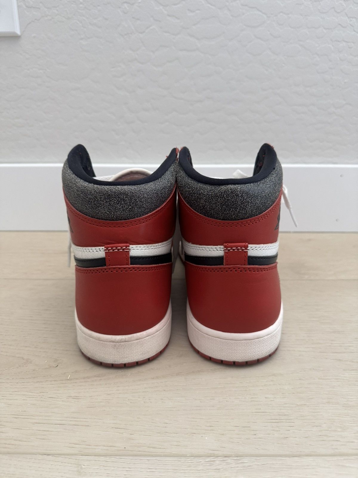 Jordan Brand Jordan 1 Lost and Found (size 12) Size US 12 / EU 45 - 2 Thumbnail