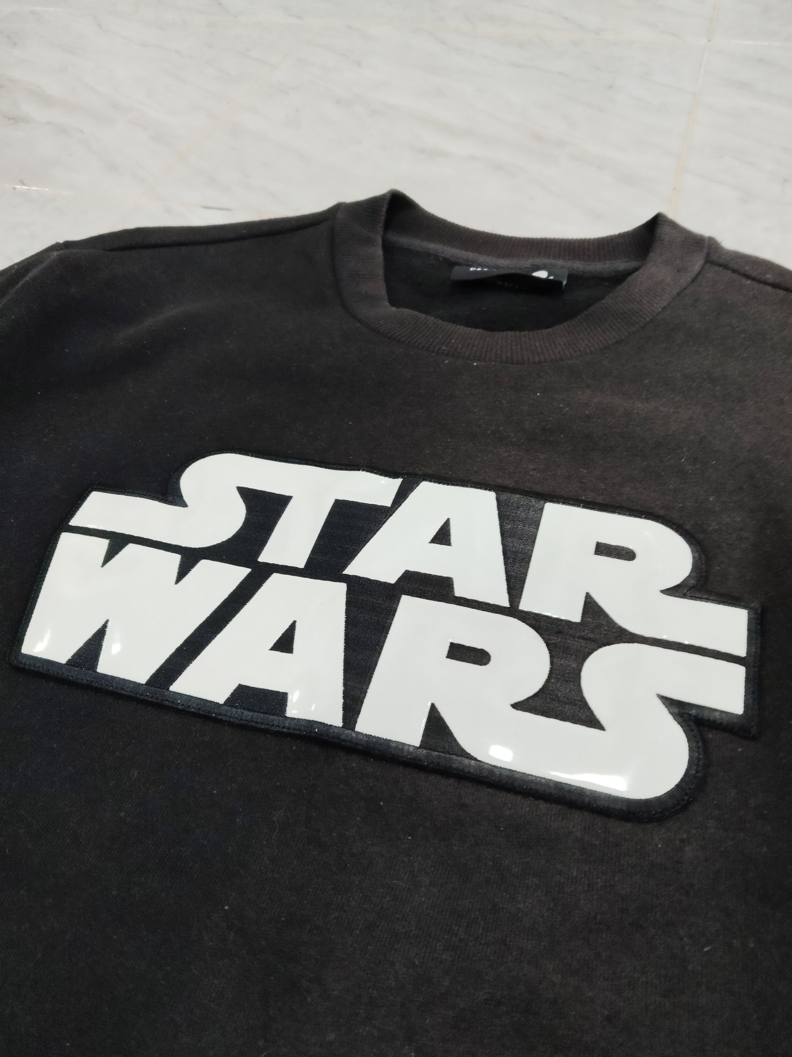 Disney × Issey Miyake × Star Wars Vintage Nice Faded Star Wars Lucas Film Spellout Sweatshirt Size US L / EU 52-54 / 3 - 4 Thumbnail