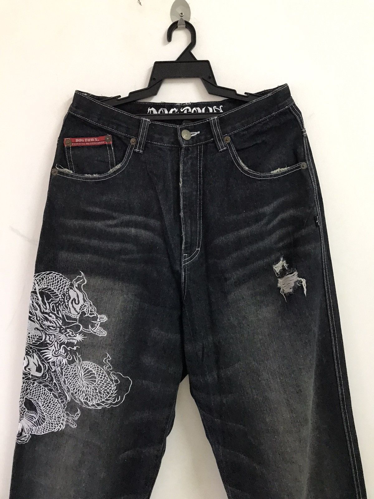 Dogtown Rare Dogtown Black dragon baggy jeans Size US 32 / EU 48 - 2 Thumbnail