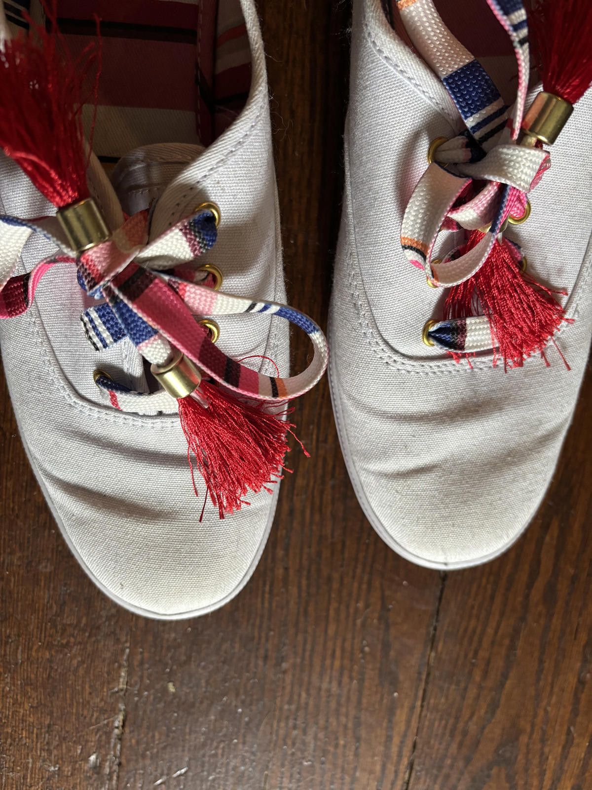 Keds Kate Spade/Keds Women's White Canvas Sneakers w/tassel sz 7 Size US 7.5 / IT 37.5 - 3 Thumbnail