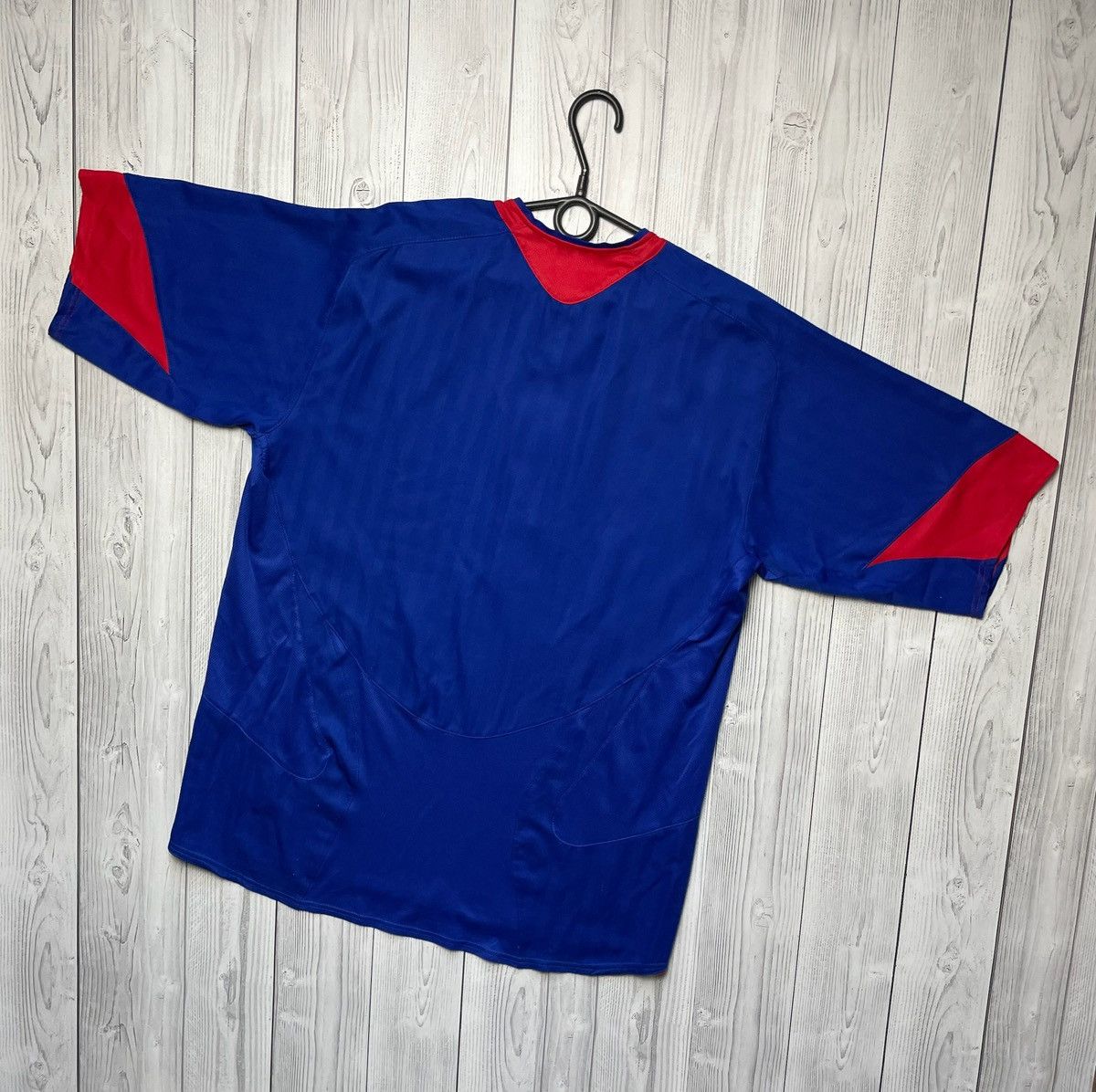 Vintage Vintage Manchester United blue Vodafone soccer jersey L Size US M / EU 48-50 / 2 - 8 Thumbnail