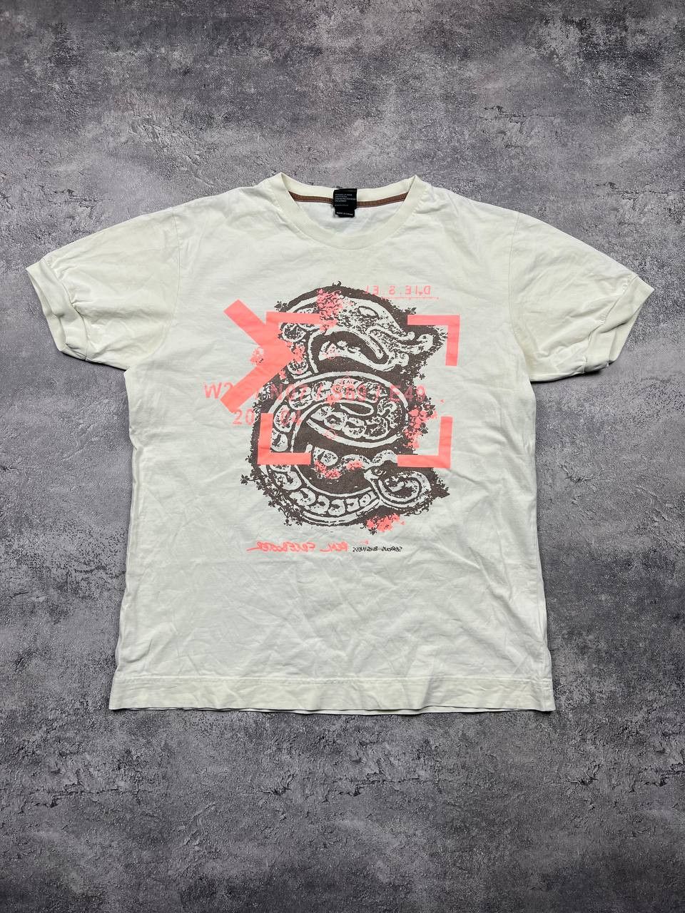 Diesel Vintage Y2K Diesel Big Logo Japanese Style Retro T-shirt Size US L / EU 52-54 / 3 - 1 Thumbnail