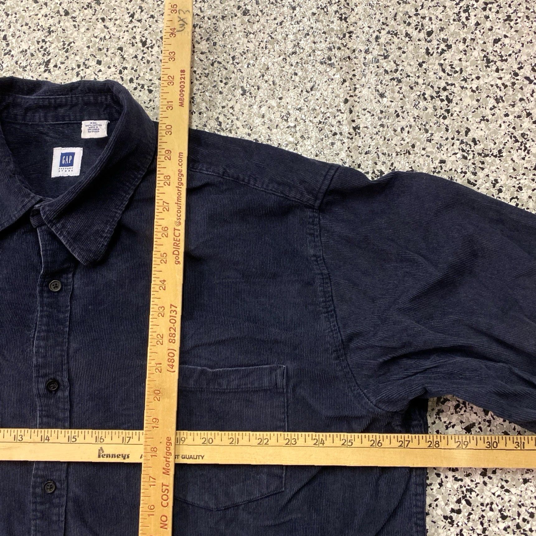 Gap Gap Shirt Mens XXL Blue Corduroy Long Sleeve Button Front Casual Rugged Shirt Men 2XL Blue Corduroy Button-Up Pockets Fall Winter Spring Casual Mens Size US XXL / EU 58 / 5 - 3 Thumbnail
