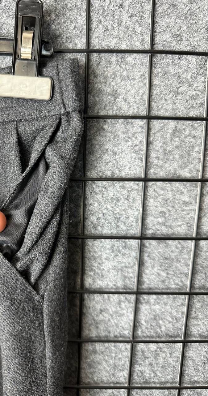 Givenchy Givenchy cropped pants formal wool size 46 Size 32" / US 10 / IT 46 - 4 Thumbnail
