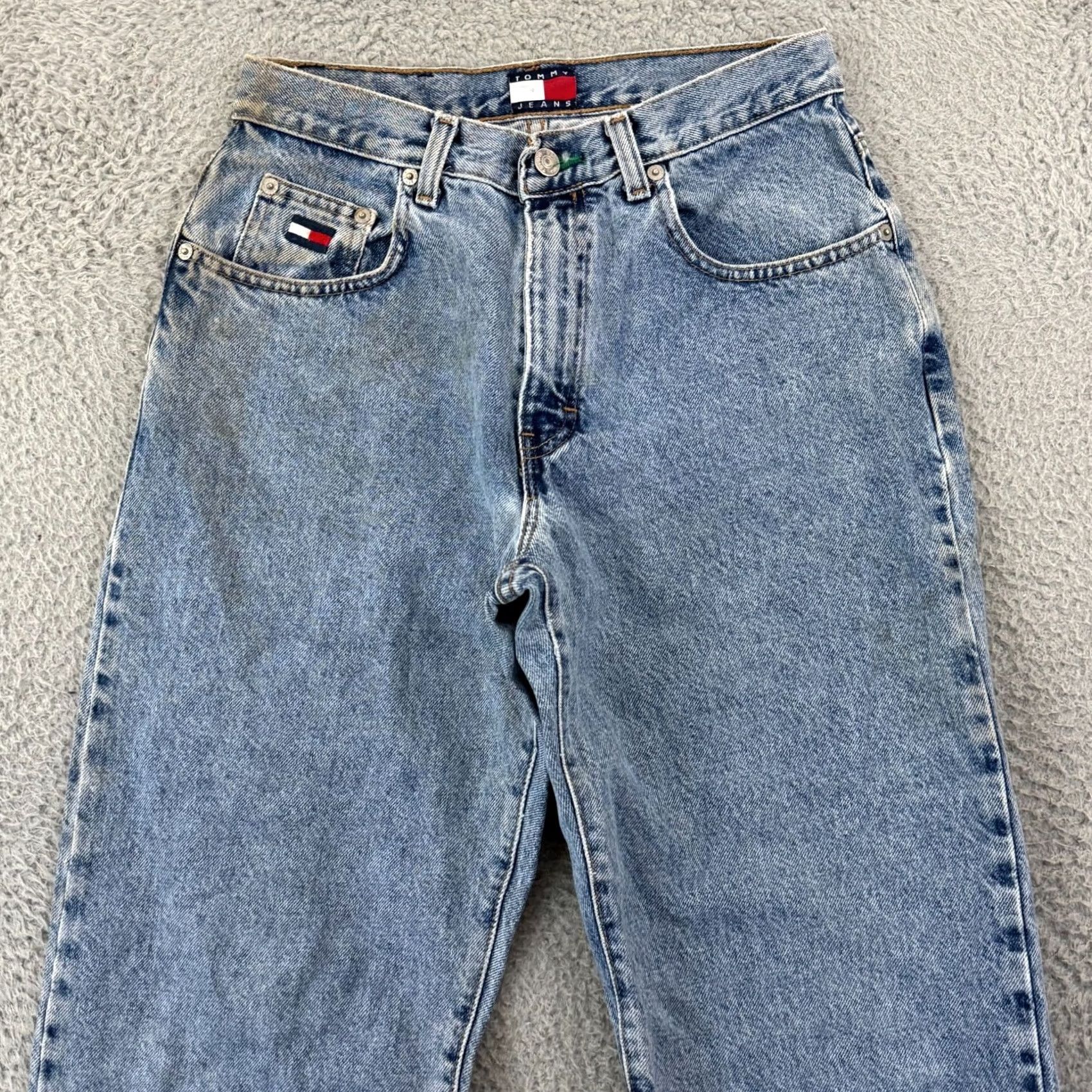Tommy Hilfiger VINTAGE Tommy Hilfiger Jeans Womens 6 Medium Wash Button 26x30 Denim Loose Y2K City Retro Shoes? Size 28" / US 6 / IT 42 - 5 Thumbnail