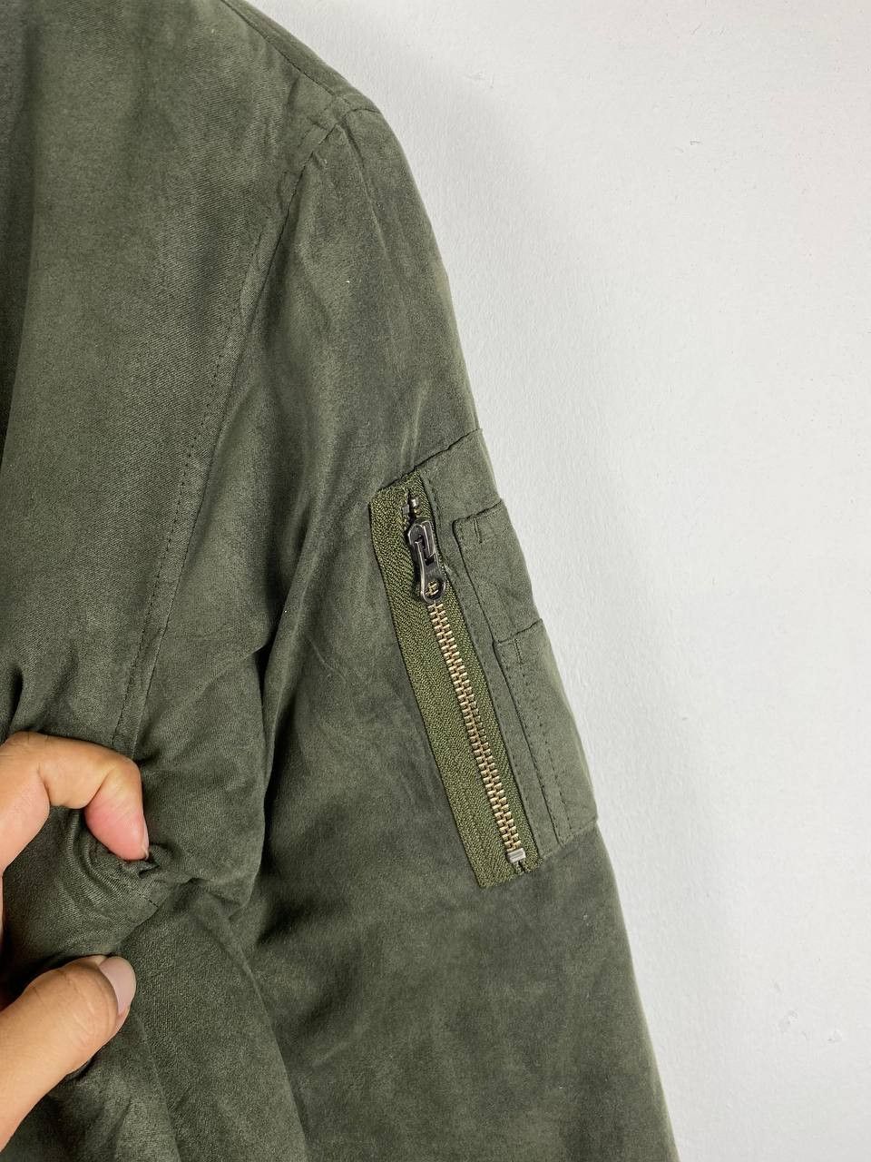 Japanese Brand sense of place velvet bomber jacket nice design Size US M / EU 48-50 / 2 - 6 Thumbnail
