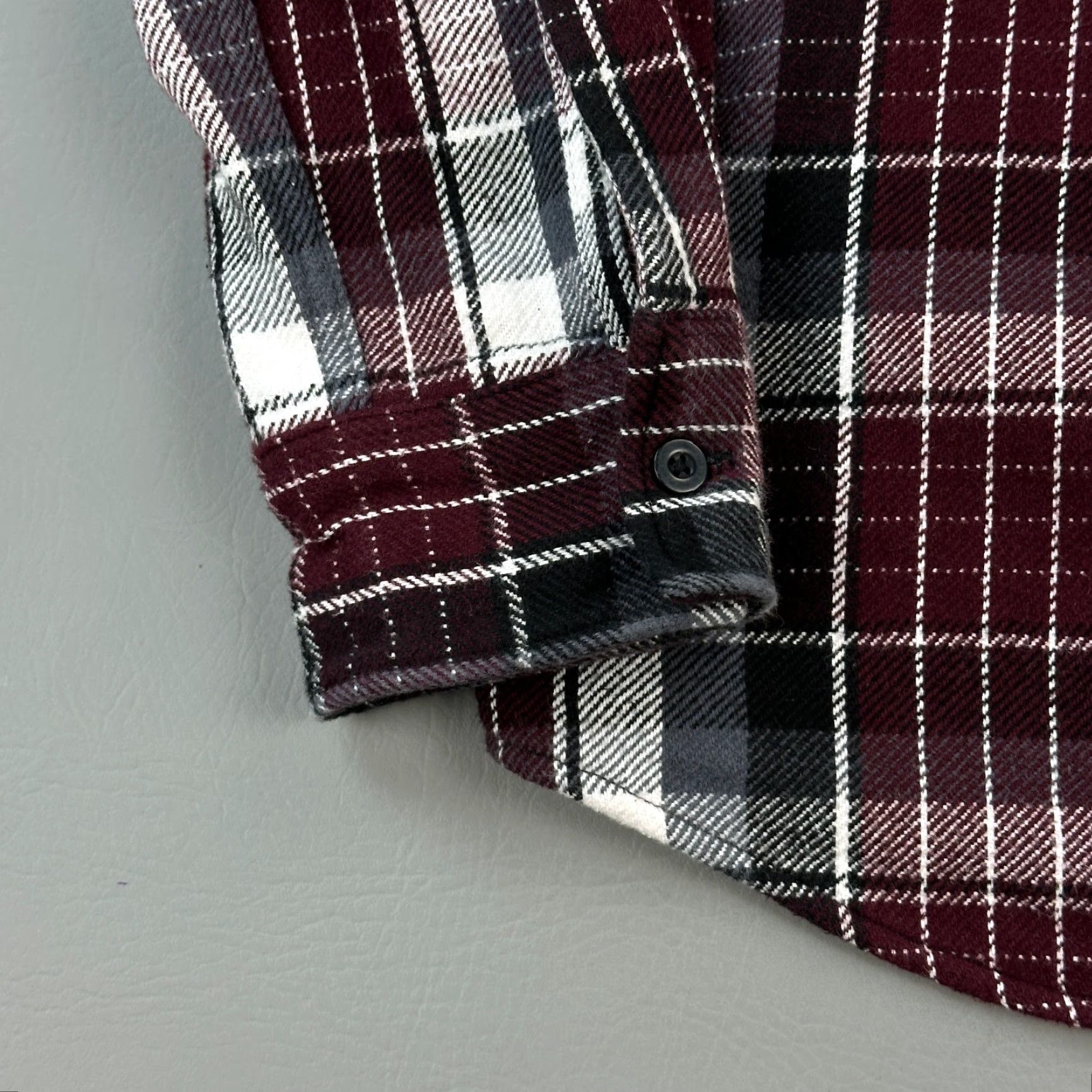 American Eagle Outfitters American Eagle Outfitters Shirt Mens Large Plaid Flannel Heavyweight Classic Button-Up Size US L / EU 52-54 / 3 - 2 Thumbnail