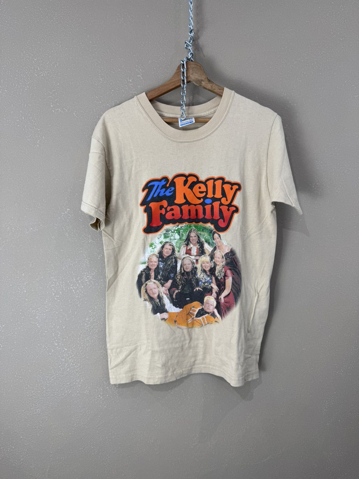 Band Tees The Kelly Family Tee T Shirt Vintage 1990s Size US S / EU 44-46 / 1 - 1 Thumbnail