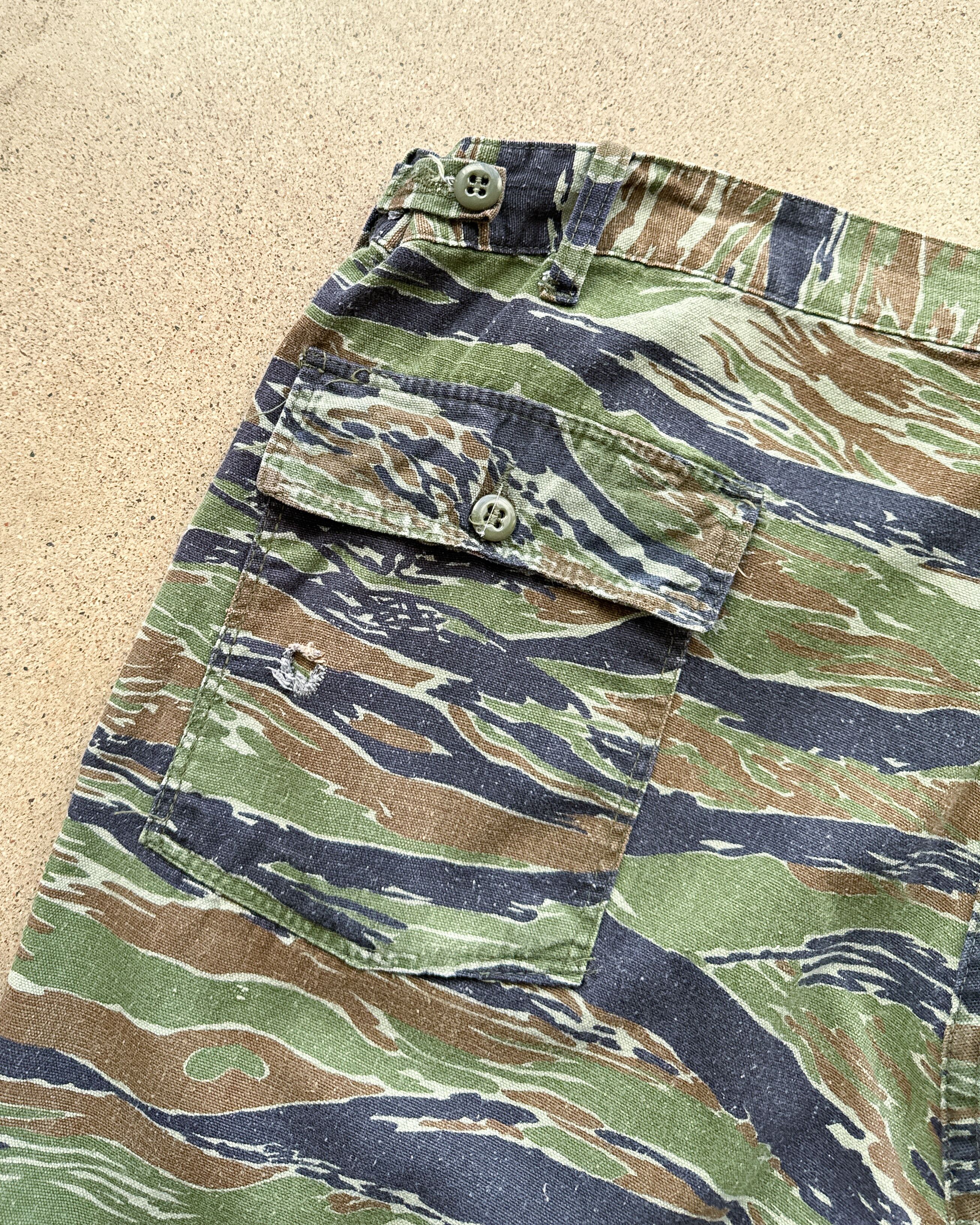 Vintage Vintage 1960s US Army Tiger Stripe Camo Pants Vietnam Era Size US 40 / EU 56 - 8 Thumbnail