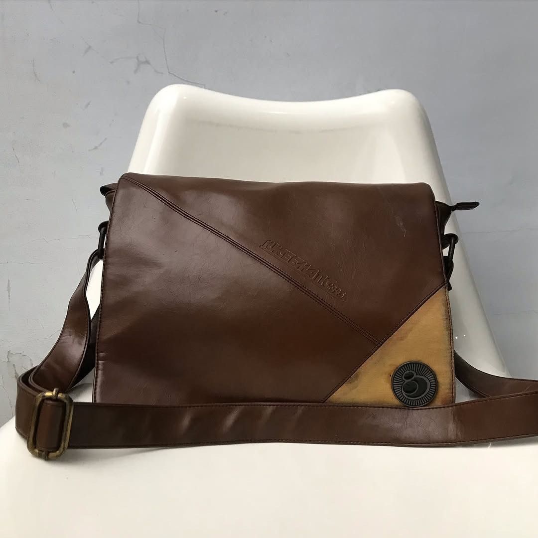 Vintage Vintage Juice Ematic skateboard and surf brown sling messe Size ONE SIZE - 9 Thumbnail