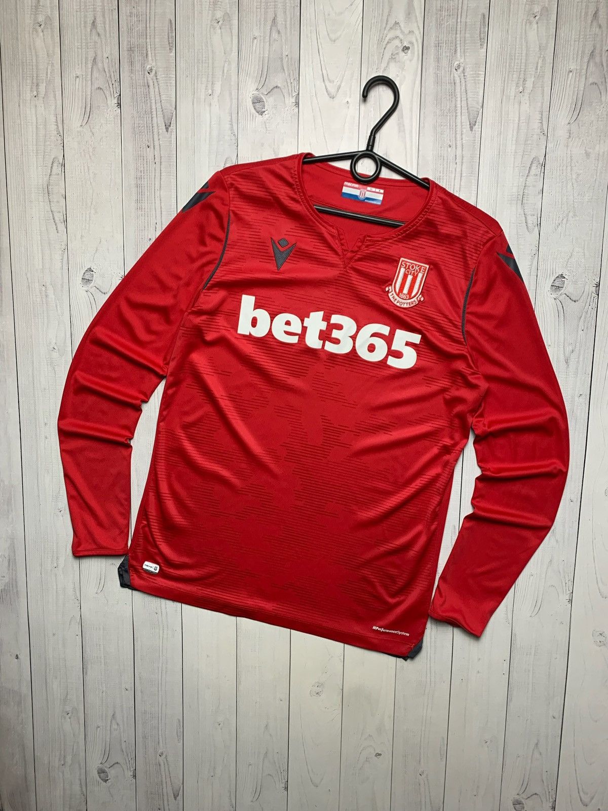 Vintage Vintage Stoke city soccer jersey long sleeve size M Size US M / EU 48-50 / 2 - 1 Thumbnail