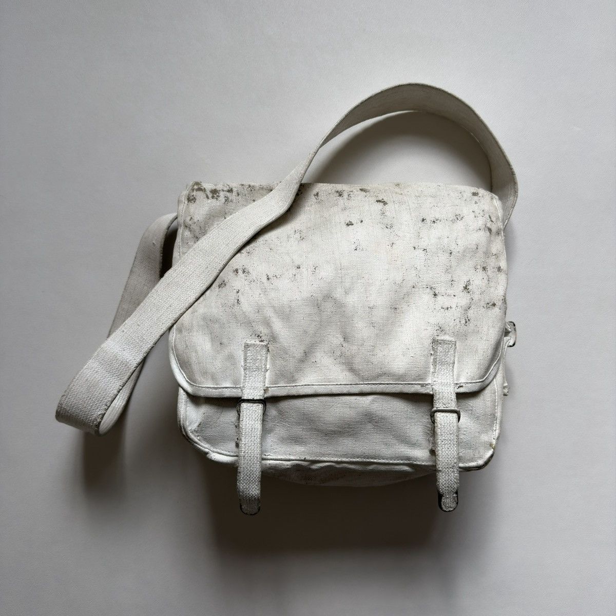 Maison Margiela ⓪ ① ⓪ Artisanal White Painted Army Satchel Size ONE SIZE - 2 Thumbnail