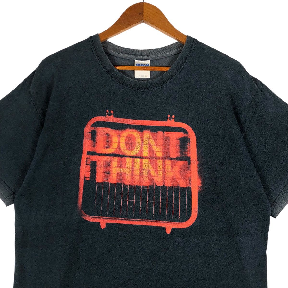 Gildan Distressed The Chemical Brothers "Don't Think" Album T-Shirt Size US L / EU 52-54 / 3 - 2 Thumbnail